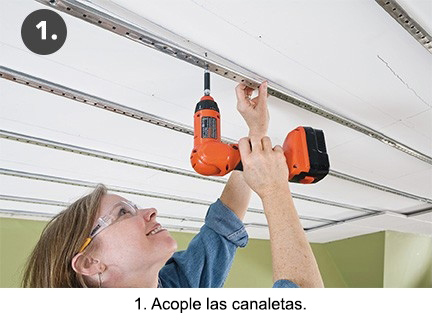 Acople las canaletas.